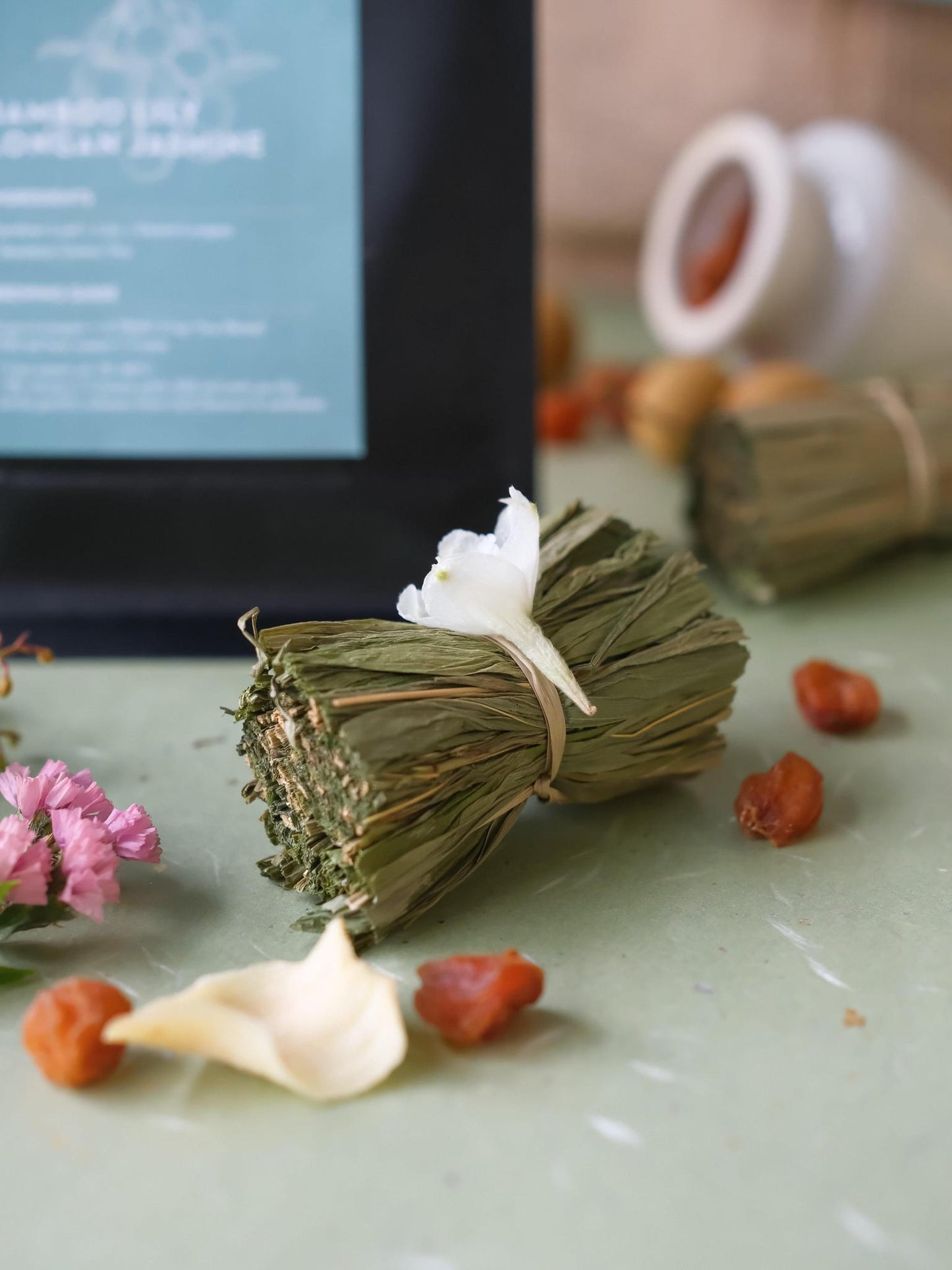 Bamboo Lily Longan Jasmine Tea